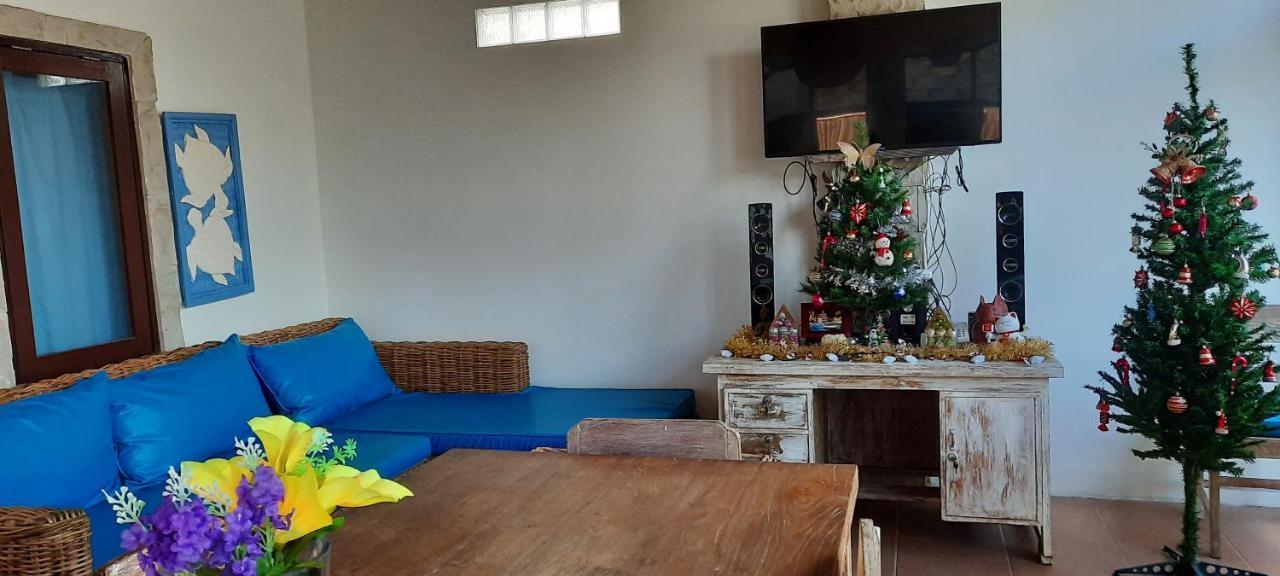 Turtle Island Homestay Sanur  Exterior photo